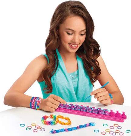 Loom Band Maker Kit: 600+ Bands, 24 Designs